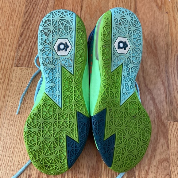 Nike EUC “KD 6 Liger” Kids Sneakers - Picture 7 of 11